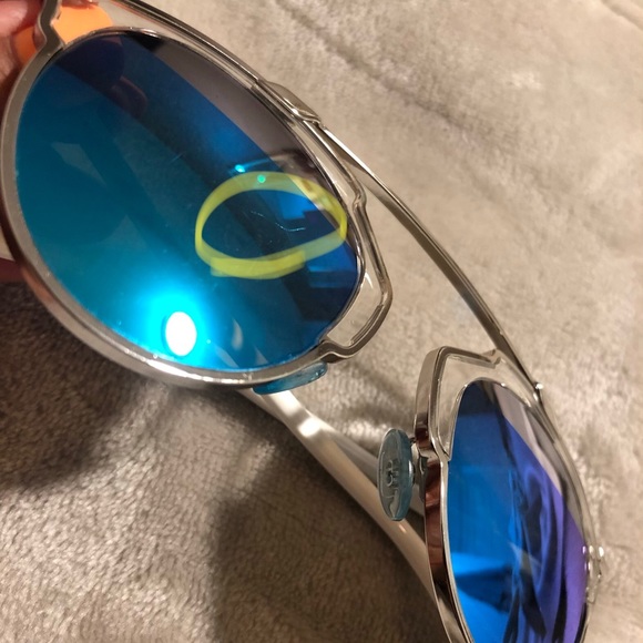 Christian Dior Polarized sunglasses ****Sold***** - Picture 3 of 8